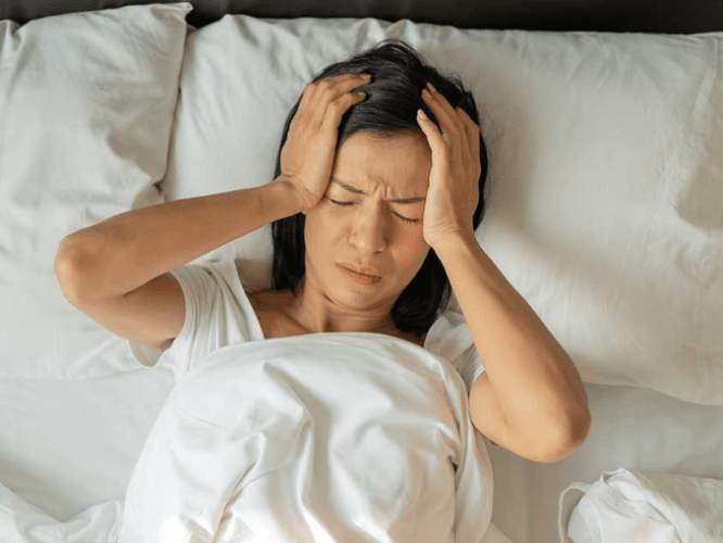 睡眠不足頭痛症狀 睡眠不足頭痛症狀