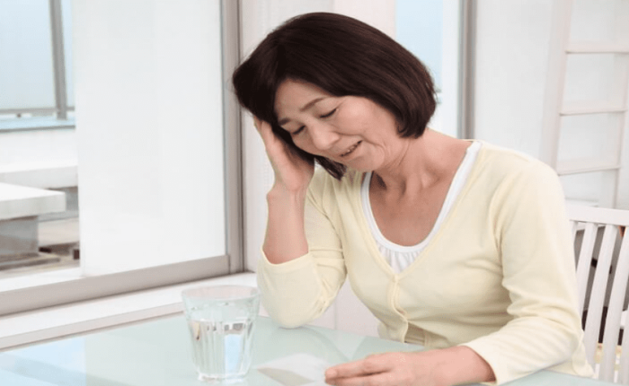 睡眠不足頭痛的原因 睡眠不足頭痛的原因